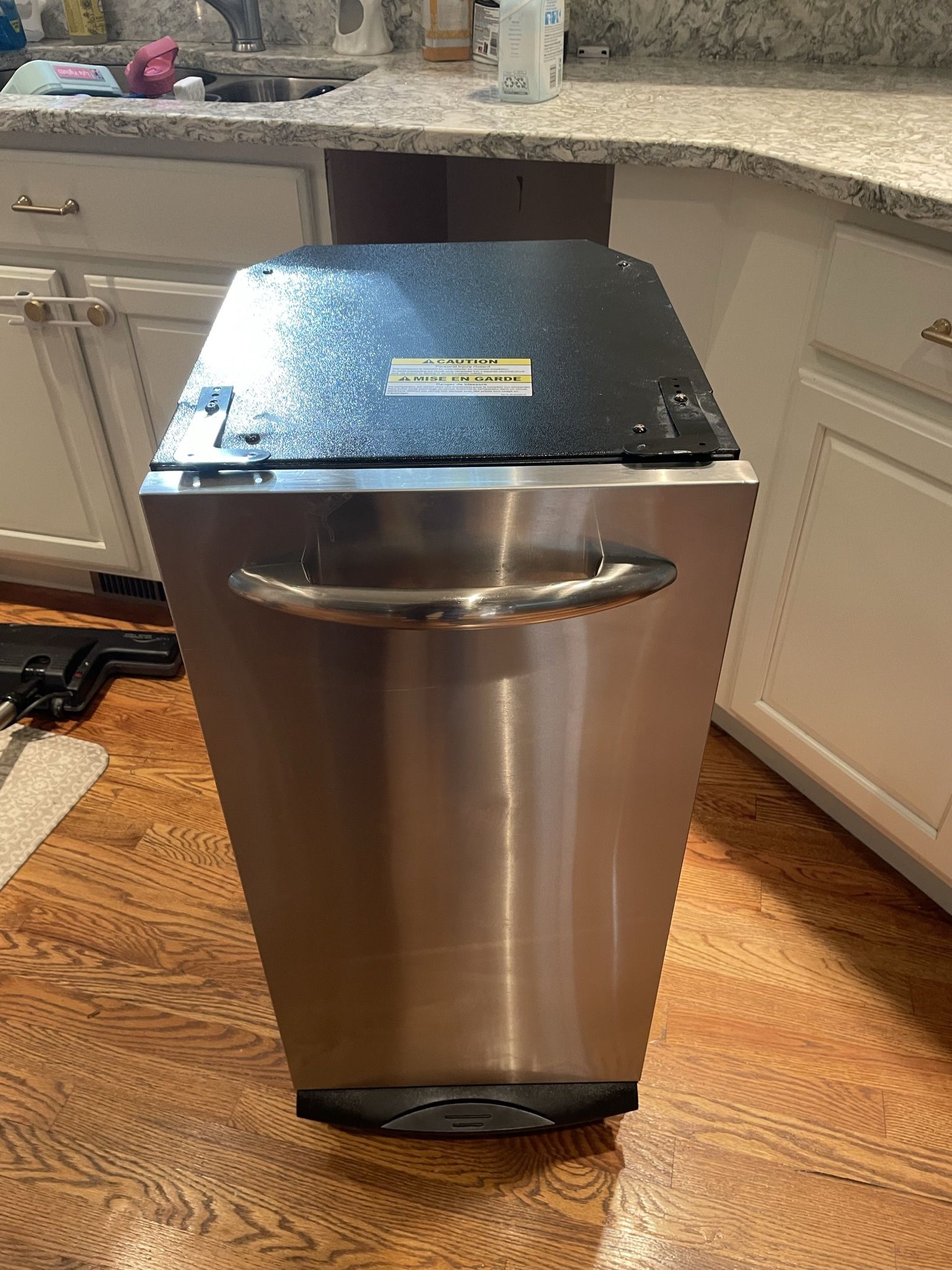 GE profile trash compactor