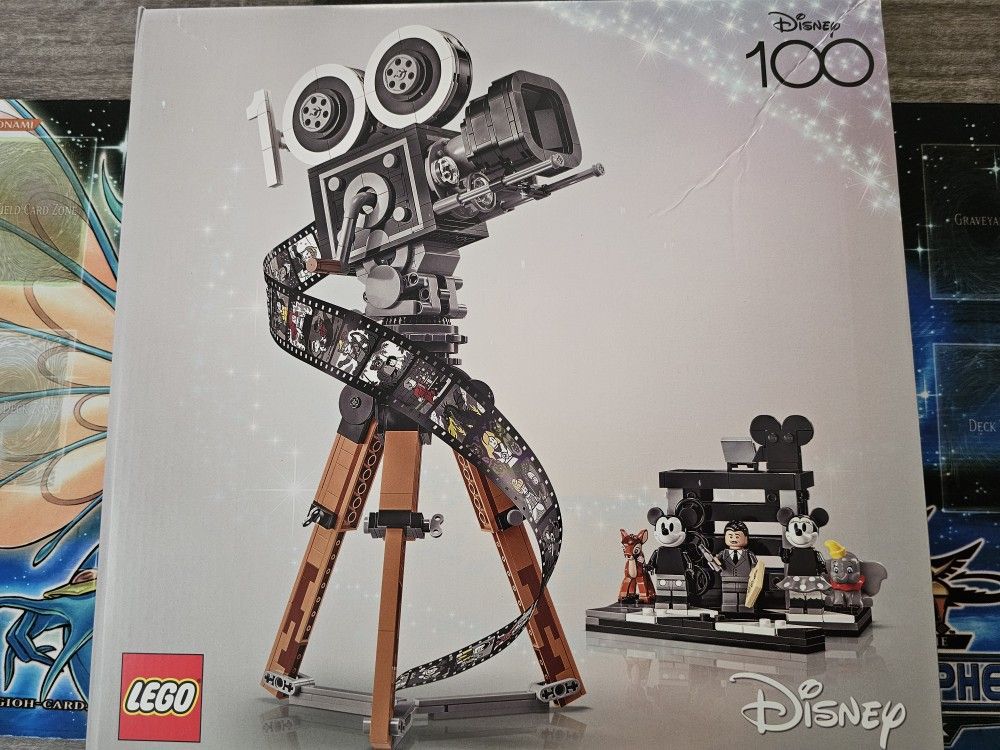 Lego Disney 100 Walt Disney Tribute Camera