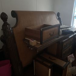 Bedroom Set/ Juego De Cuarto