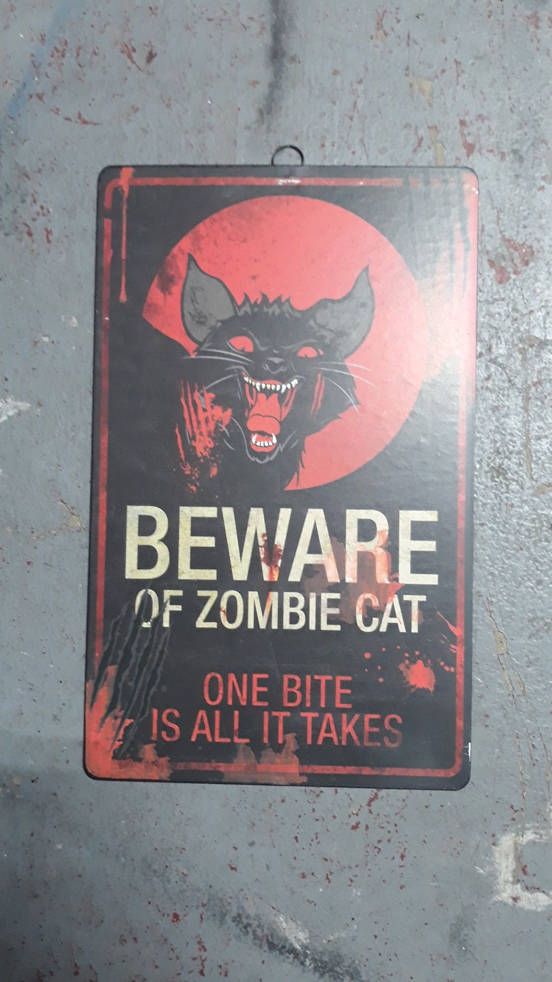 Halloween decorations prop metal sign 15 X 9 beware of zombie cat one bite is all it takes