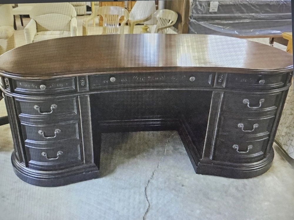 Seven Seas By Hooket Kidney Shaped Executive Desk And Lateral File Cabinet And Executive Chair