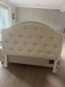 HeadBoard for Full Bed Size. 