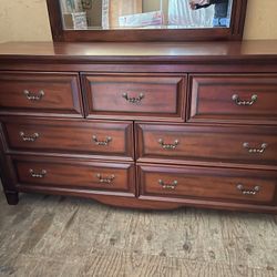 7 Drawer Dresser With Mirror