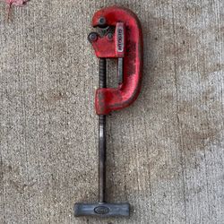 RIDGID Red Model No 2 Heavy Duty Steel Pipe Cutter Tool 1/8” to 2”