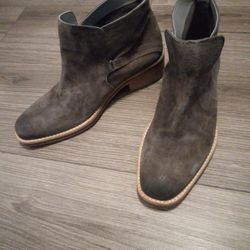 Diba True Casp Ian Suede Slip On Bootie Size 8