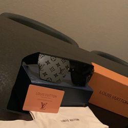 Louis Vuitton Sun Glasses 