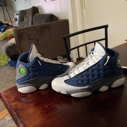 Jordan 13 Retro navy And White 