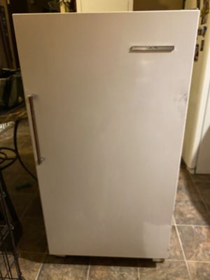 Photo Frigidaire 13.3 cubic foot food freezer