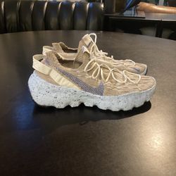 Nike Space Hippie 04 