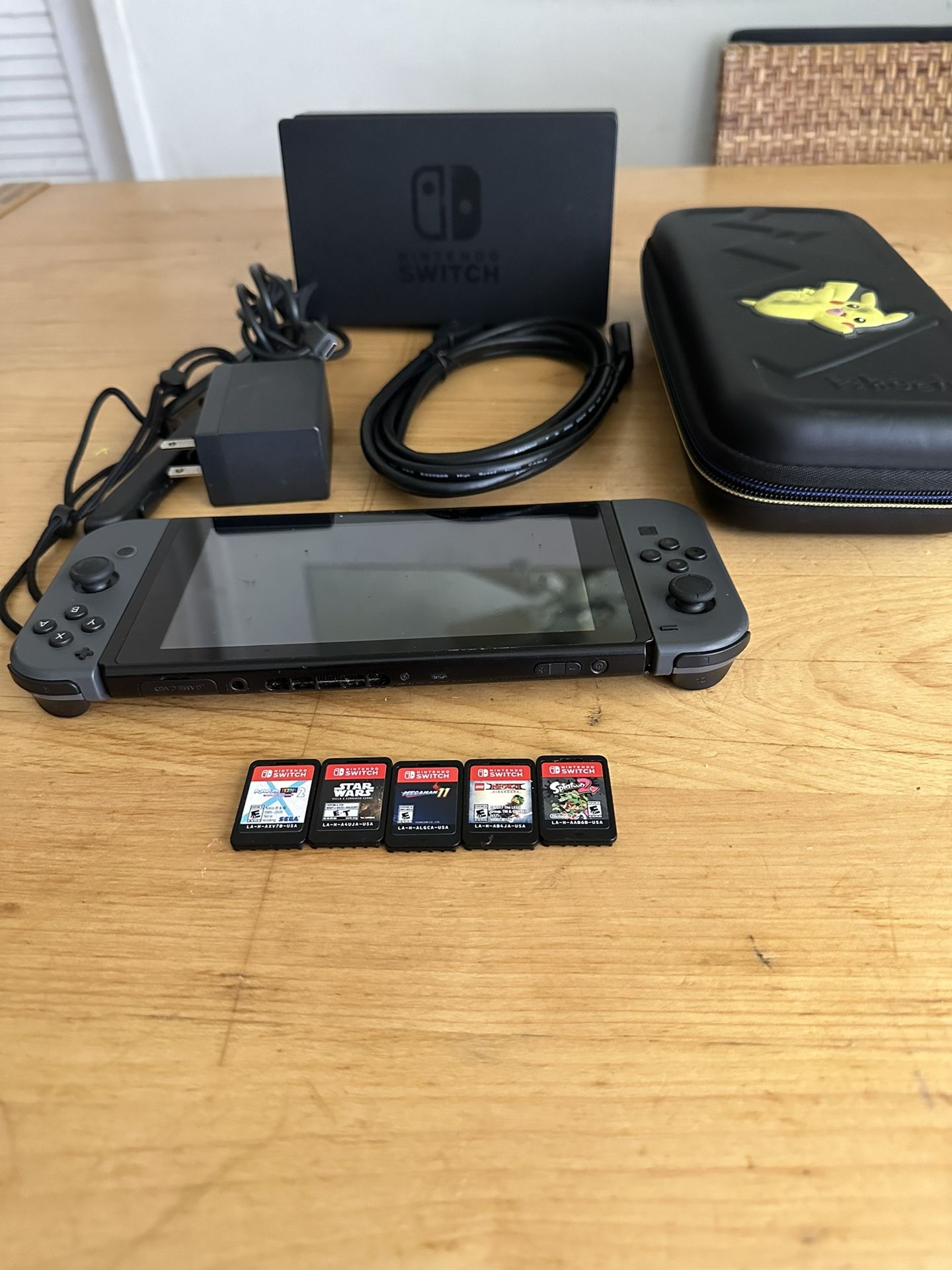 Nintendo Switch V2 Combo $250