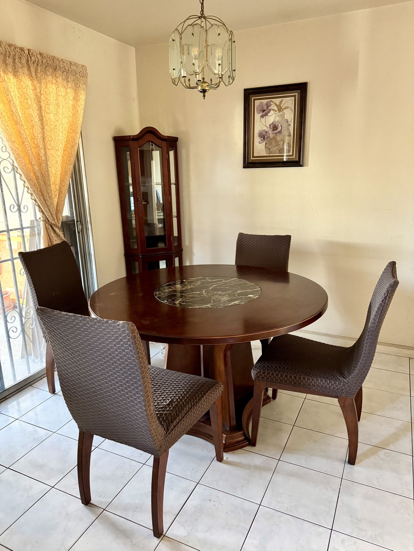 Round Dining Set With Built-In Lazy Susan