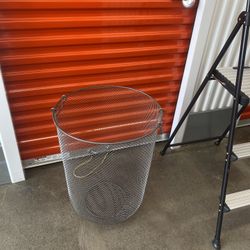 Basket Laundry $2”