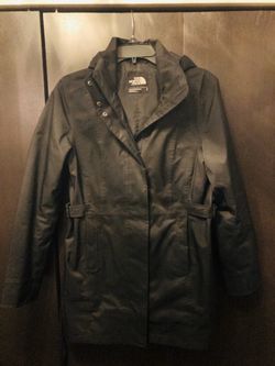 Women’s North Face Rain Trench Jacket