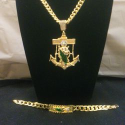 Necklace and bracelet