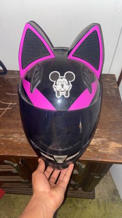 Motorcycle helmet