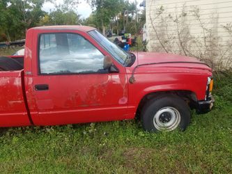 1992 Chevy Silverado V6 4.3 5 speed manual transmission selling
