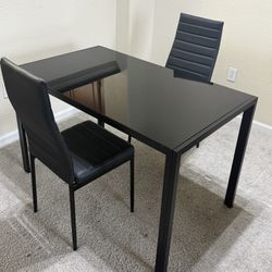 BLACK DINING TABLE 