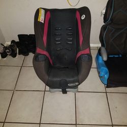 GRACO car Seat In Good Shape NO ACCIDENTS.