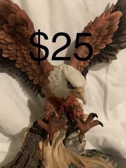 Flying Eagle Statue 