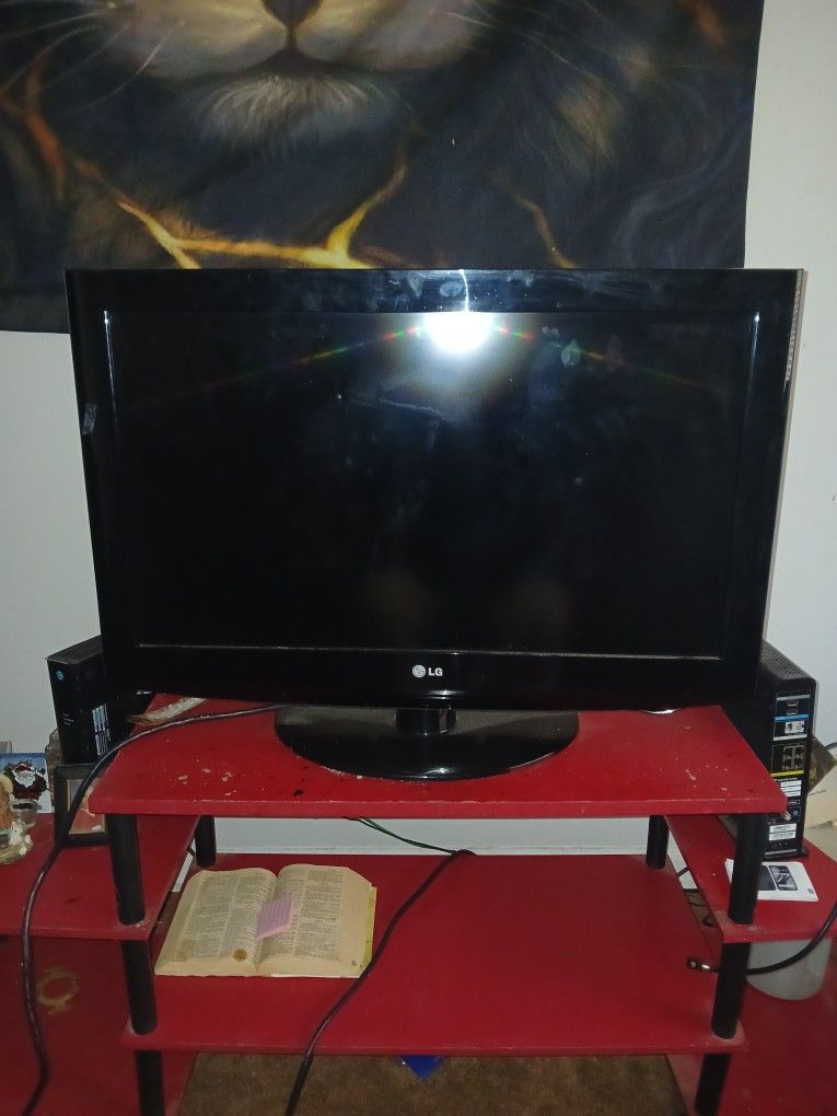 40 inch LG tv