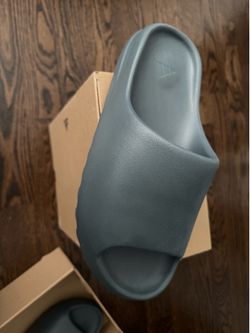 Yeezy slide slate marine