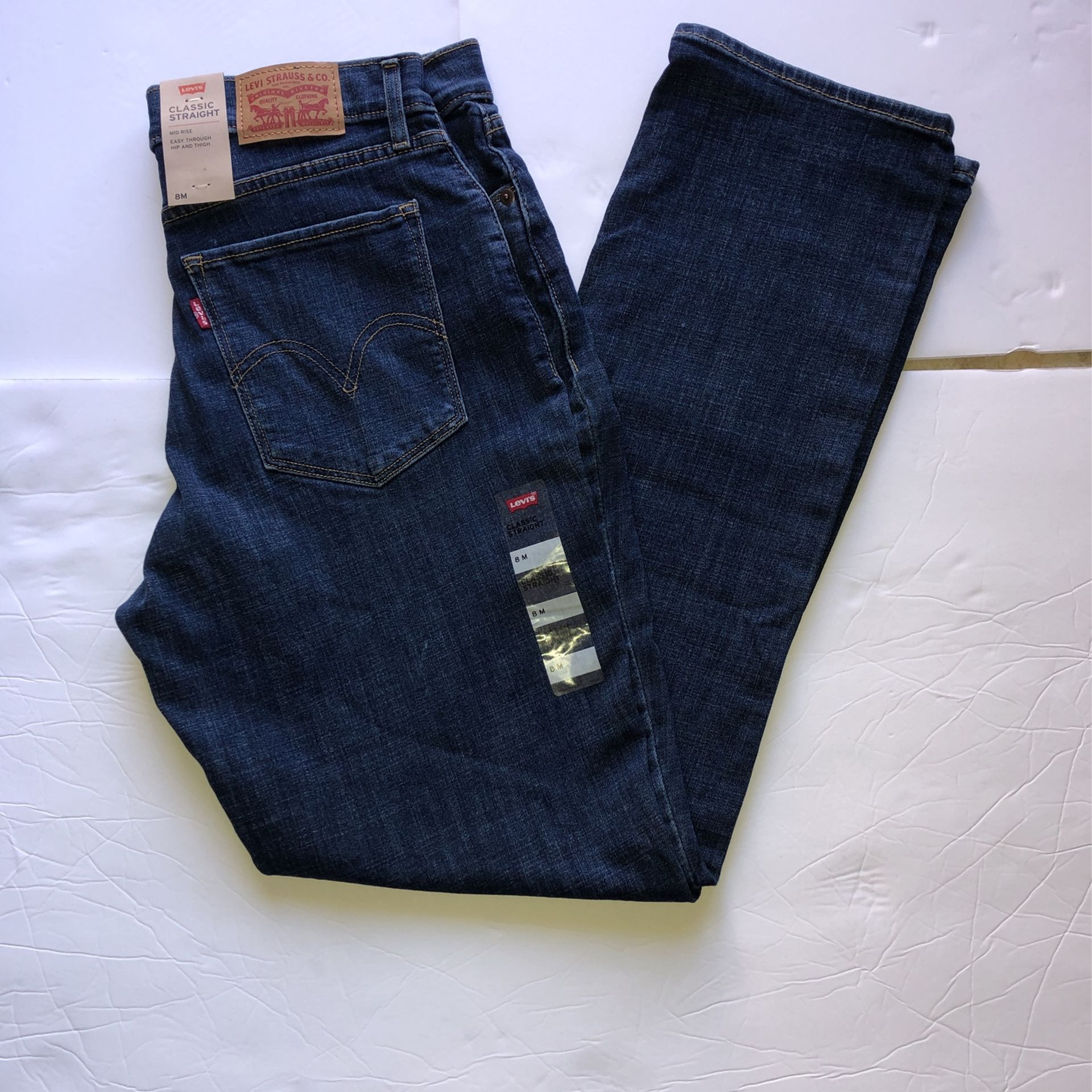 New Women Levi Jeans Size 8