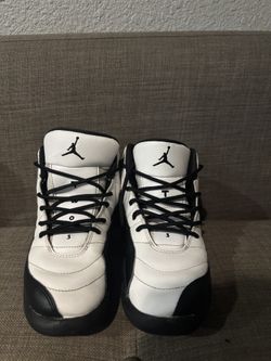 Jordan 12  Size 2y 