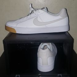 Nike Court Royals AC