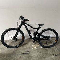 Giant Trance Mountain Bike