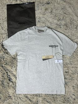 Essentials tee