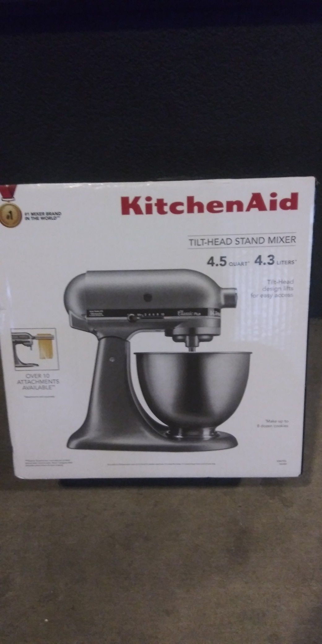 Kitchen Aid 4.5 quart Tilt-Head Stand Mixer