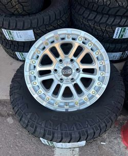 Rines 17 Silver Y Llantas Kumho 265/70/17