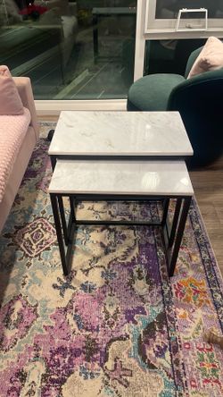 White Marble Jordan’s Furniture Nesting End Tables