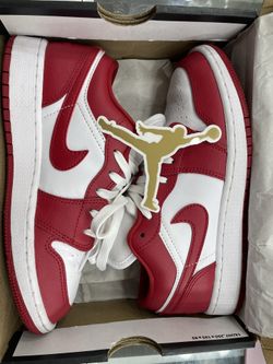 AIR JORDAN 1 LOW 