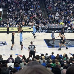 Dallas Mavericks Vs. Memphis Grizzlies 