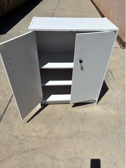 Wooden organizing cabinet 24 x 12 x 32“