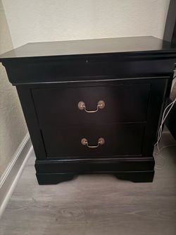 Queen Black Bedroom Set - Bed, Box Spring, Nightstand, Dresser + Mirror