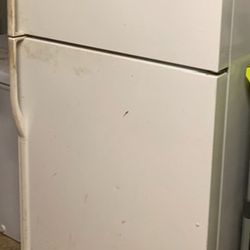 Free working Refrigerator