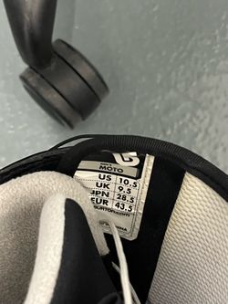 Burton Moto snowboard boots size 10.5
