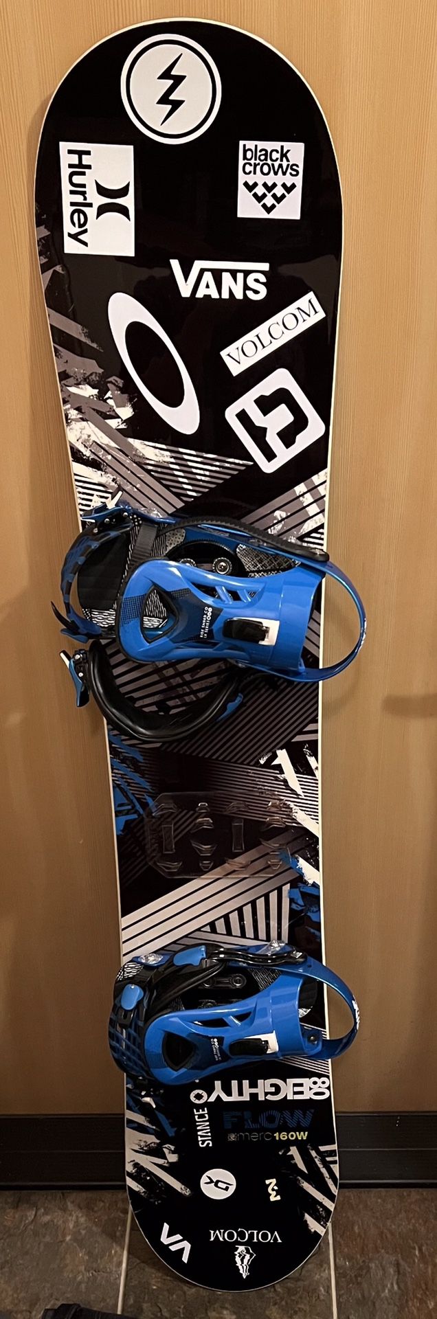 Flow SnowBoard Bundle