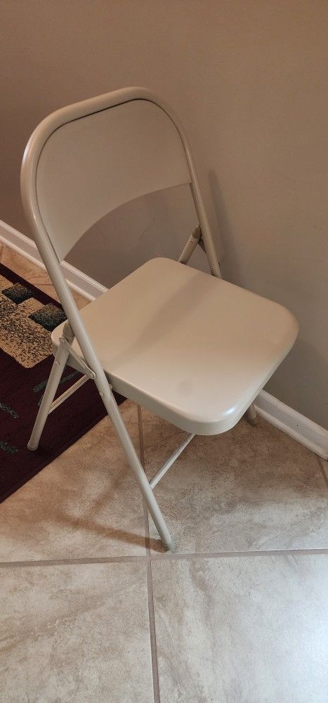 Metal folding chairs 3