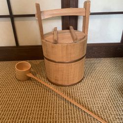 Japanese antique Mizusashi and  hishyaku