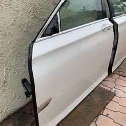 2012 BMW 750 Doors