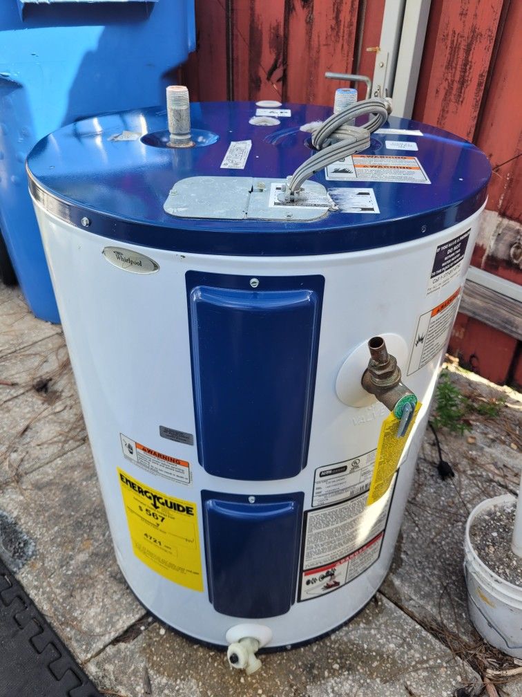 30 Gallon Water Heater- Whirlpool