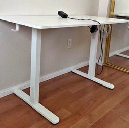 White Electric Standing Desk