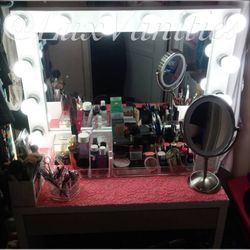 Hollywood Style Mirror