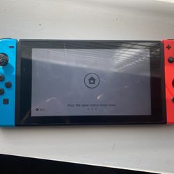 NINTENDO SWITCH + PRO CONTROLLER