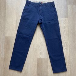 Men’s Dockers Ultimate Chino Athletic Fit in Dark Blue