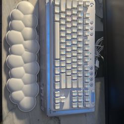 Wireless Gaming Keyboard 