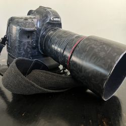 Canon 5D MKIII and EF 135mm F2 L $1150